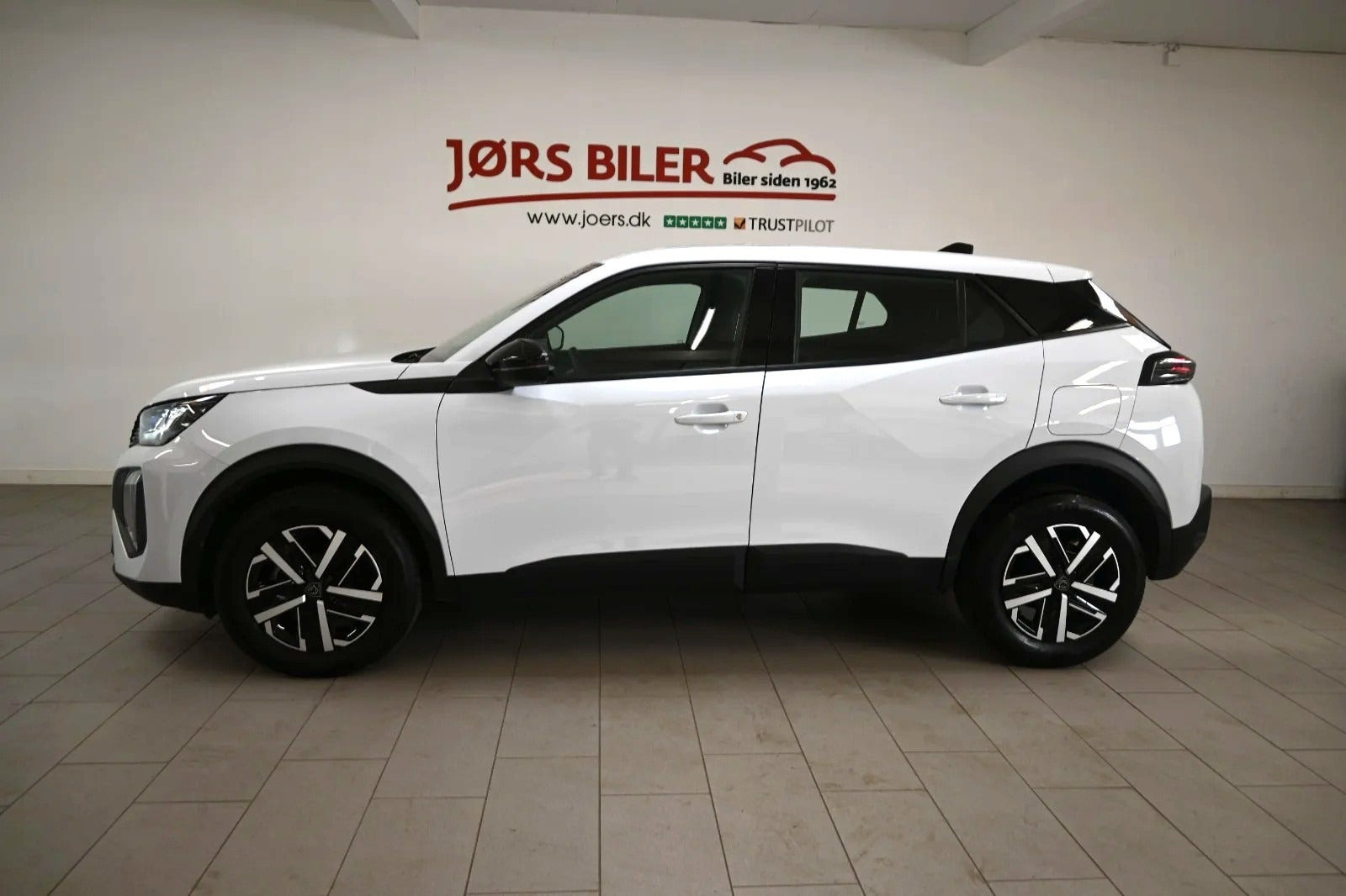 Hvid Peugeot 2008 fra 2024