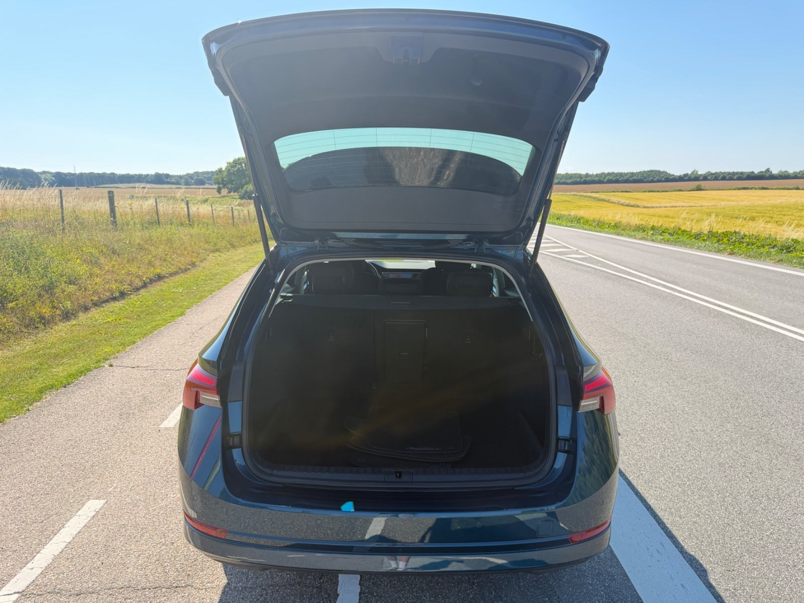 Blå Skoda Octavia fra 2021