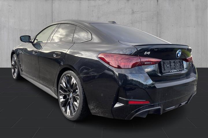 Sort BMW i4 fra 2026