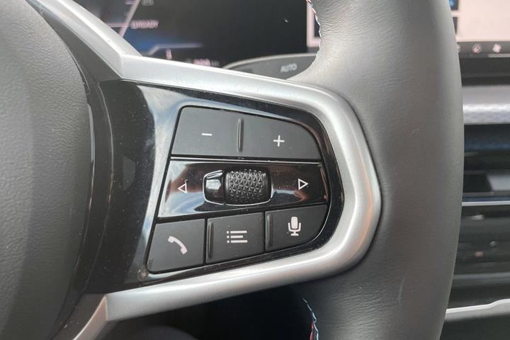 Sort BMW i4 fra 2026