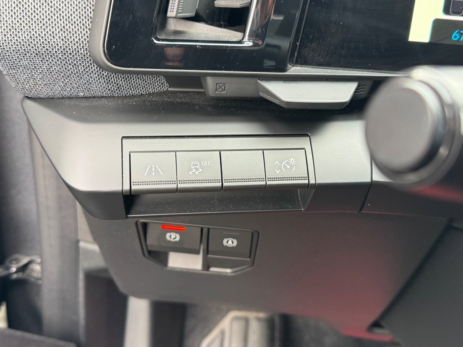 Grå Renault Megane E-Tech fra 2023