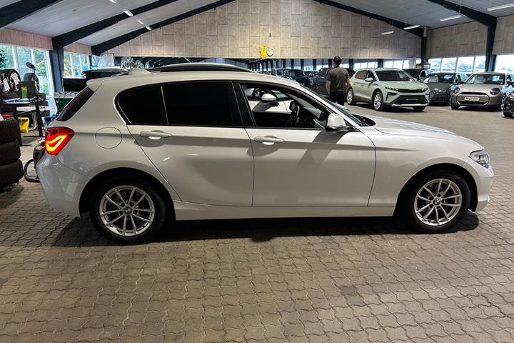 Hvid BMW 118d fra 2018