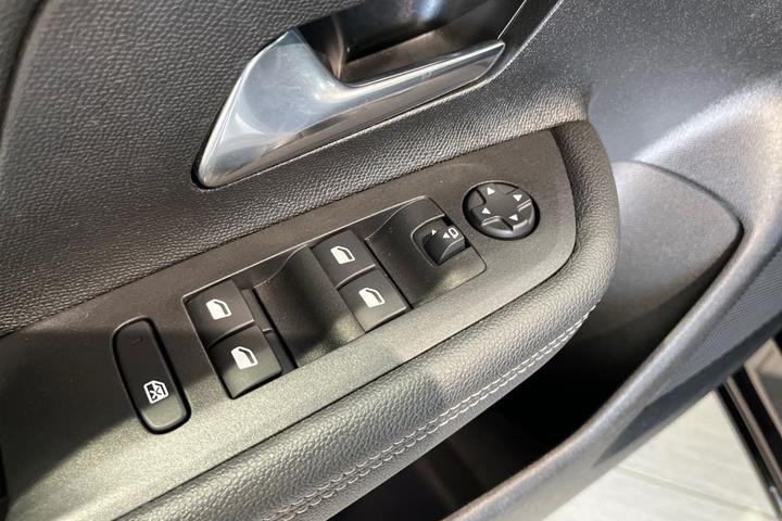 Sort Opel Mokka fra 2024