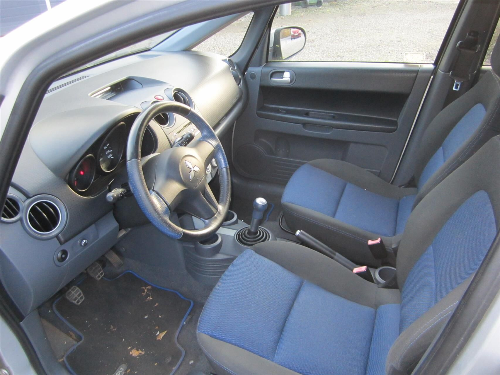 undefined Mitsubishi Colt fra 2007