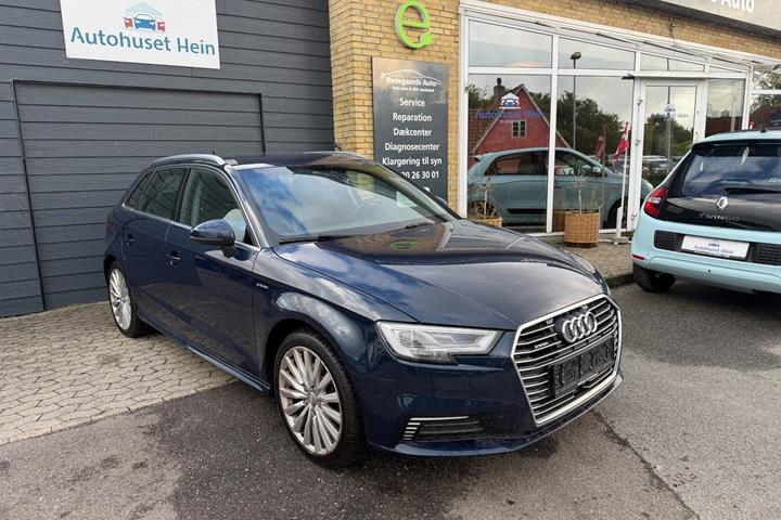 Blå Audi A3 fra 2018