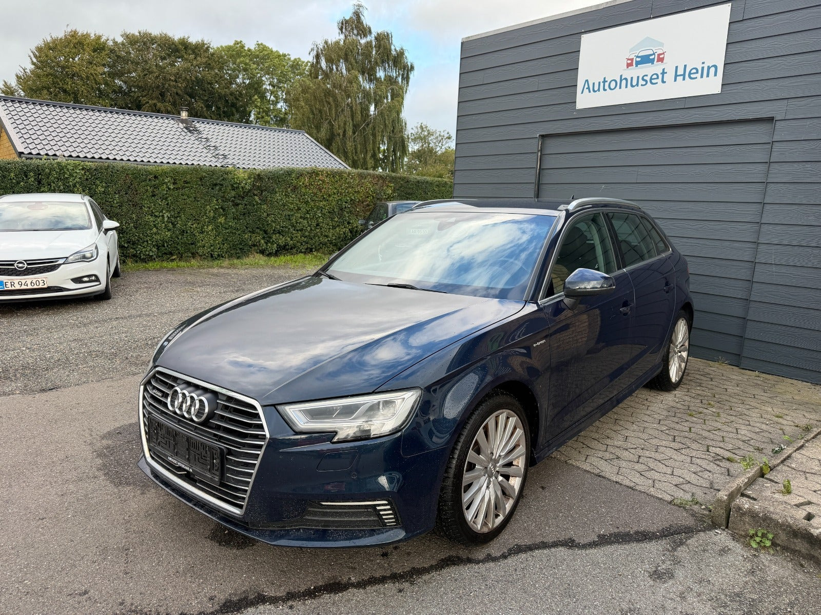 Blå Audi A3 fra 2018