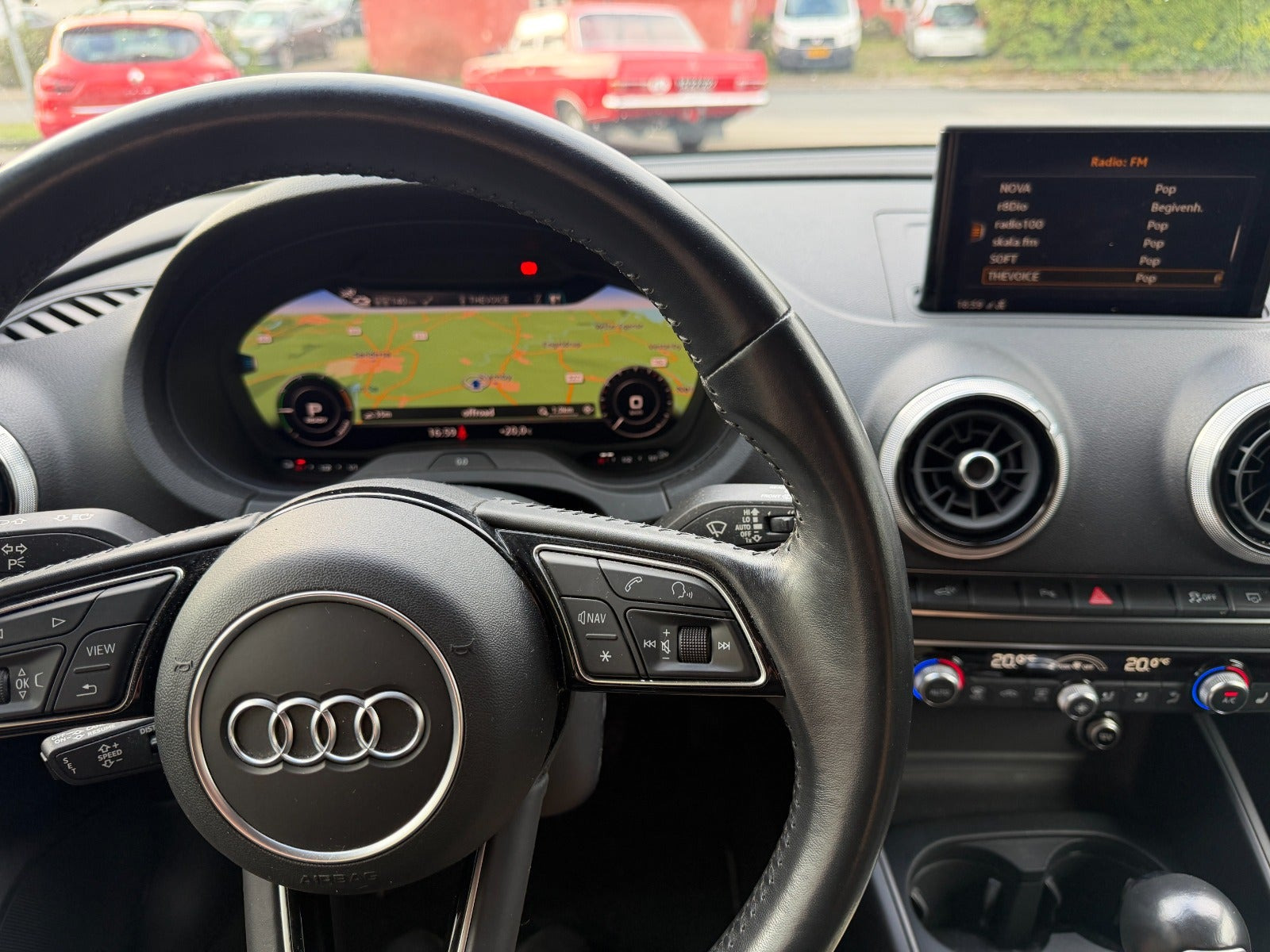 Blå Audi A3 fra 2018