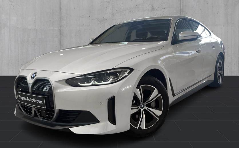 BMW i4 eDrive35