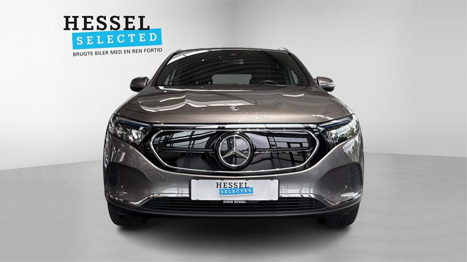 Grå Mercedes EQA250+ fra 2021