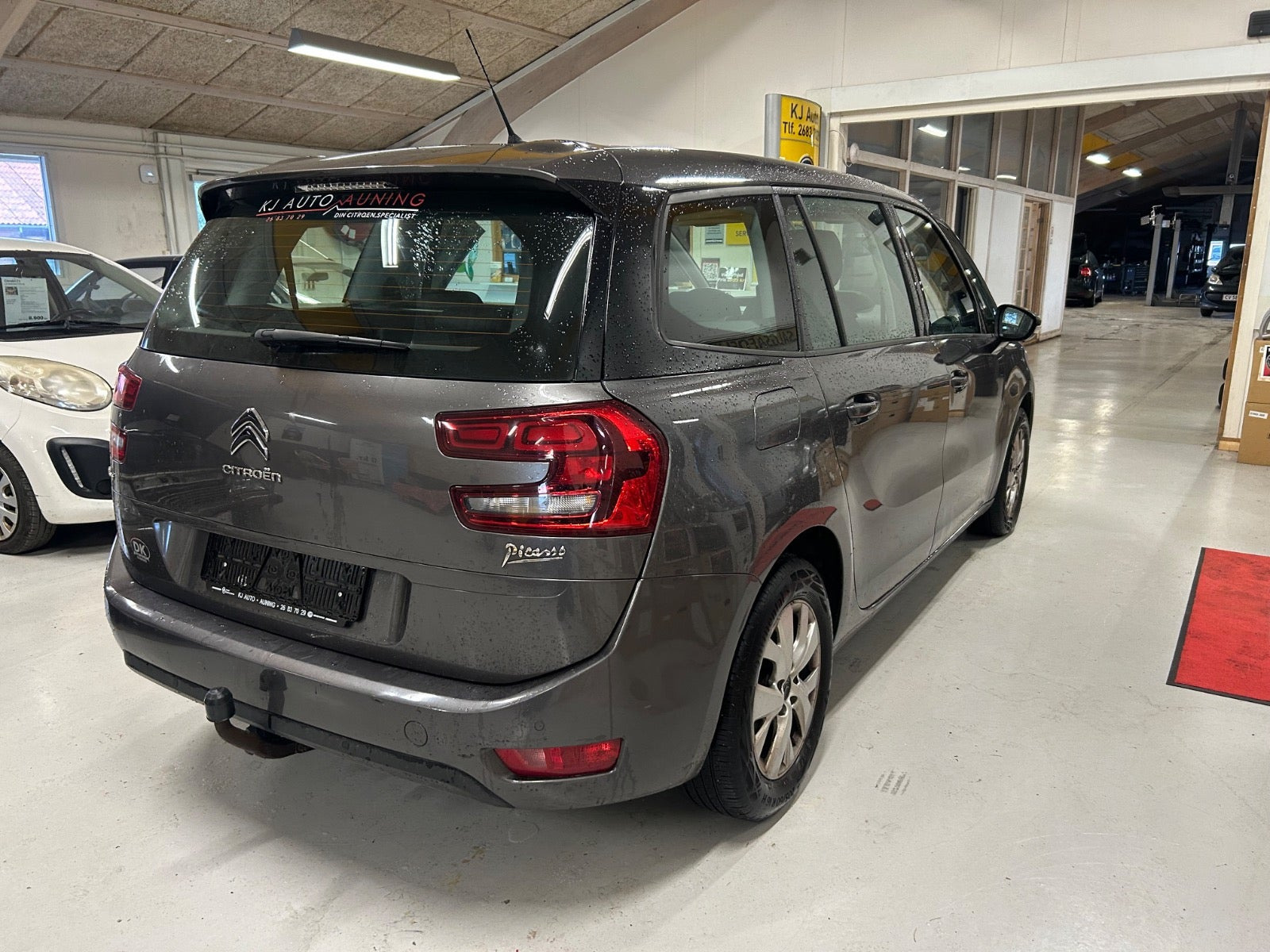 Grå Citroën Grand C4 Picasso fra 2018