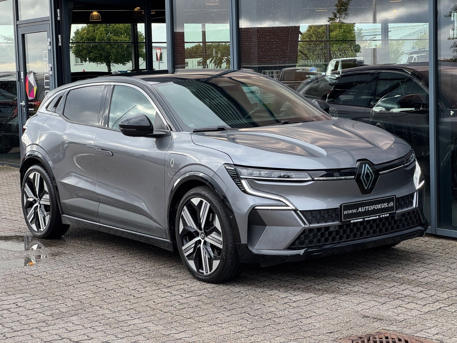 Renault Megane E-Tech 60 Iconic