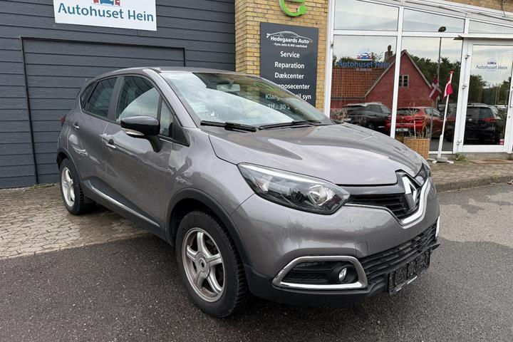 Grå Renault Captur fra 2016