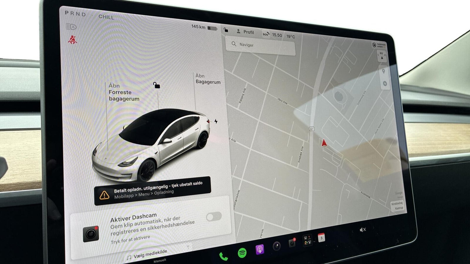 Hvid Tesla Model 3 fra 2021