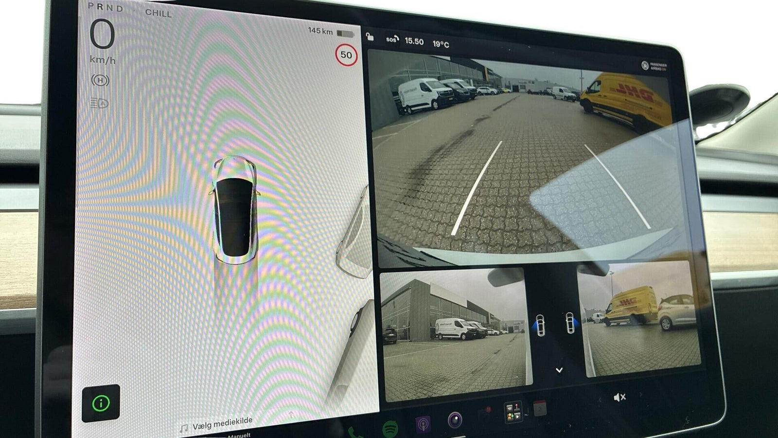 Hvid Tesla Model 3 fra 2021
