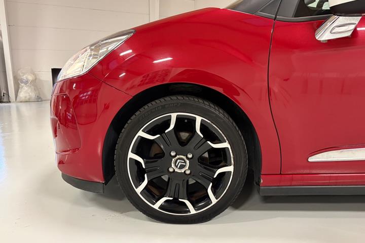 Sort DS DS 3 fra 2015