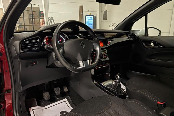 Sort DS DS 3 fra 2015