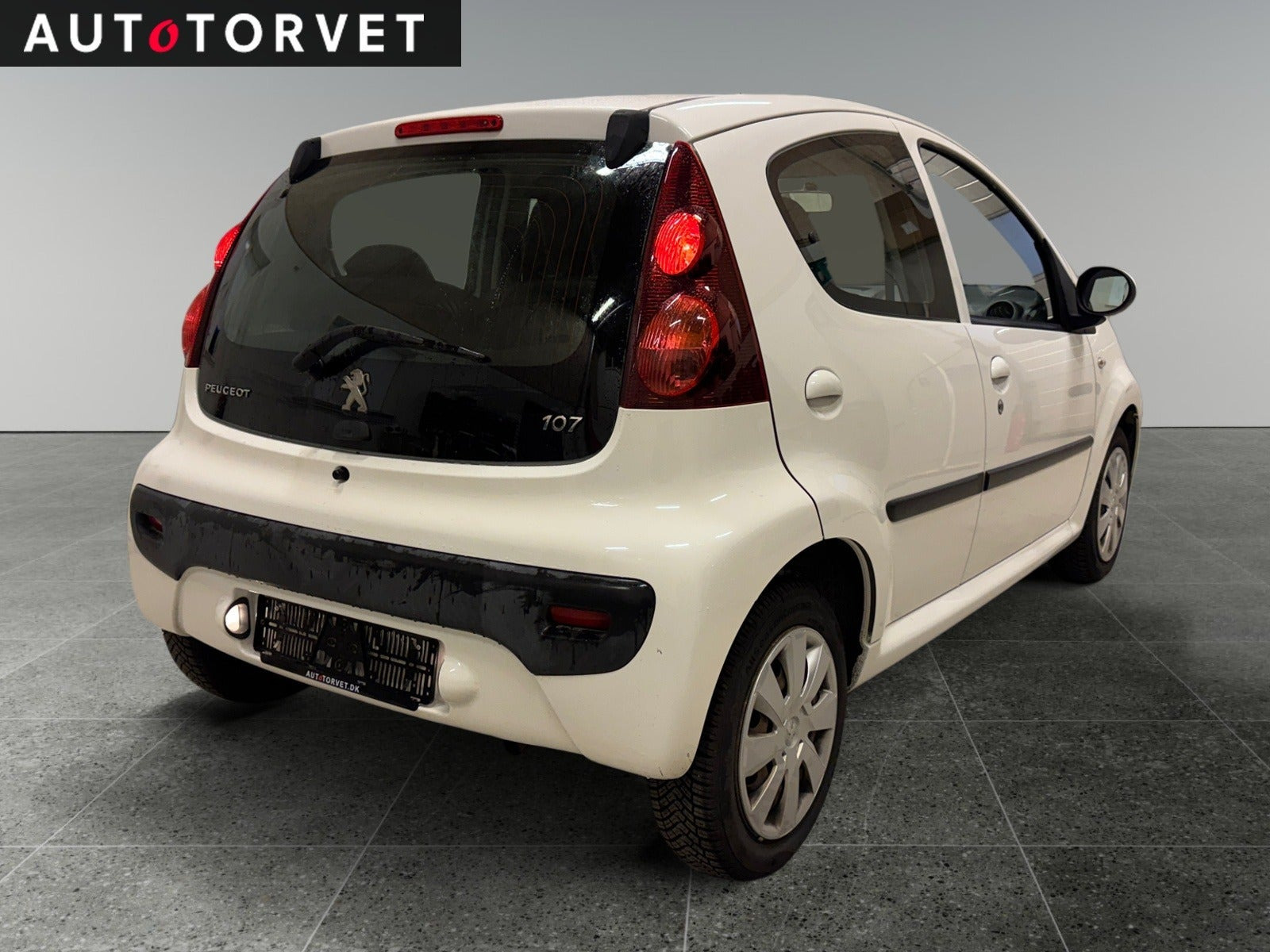 Hvid Peugeot 107 fra 2014