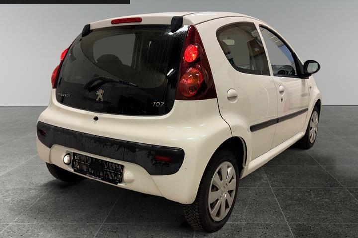 Hvid Peugeot 107 fra 2014