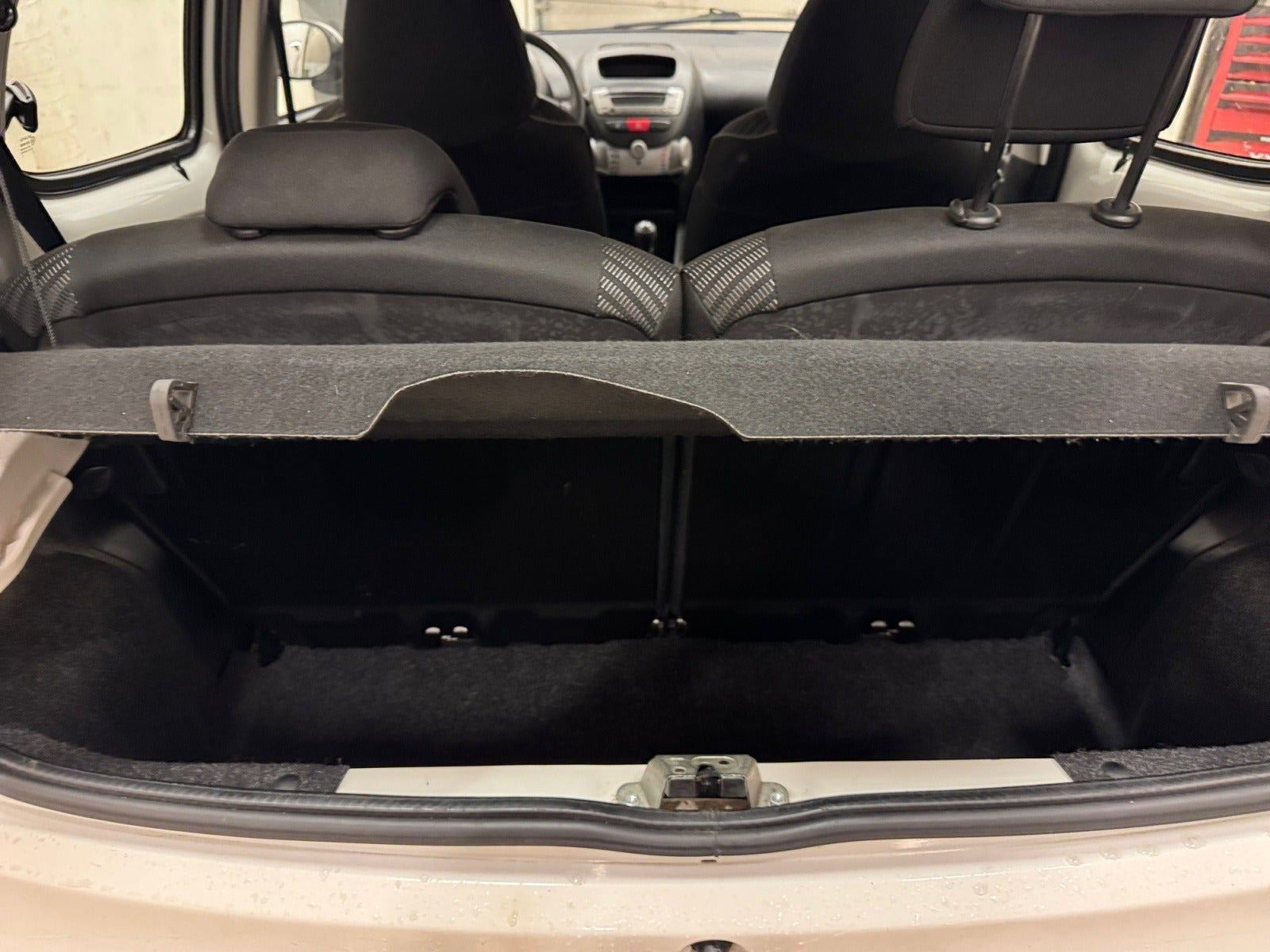 Hvid Peugeot 107 fra 2014