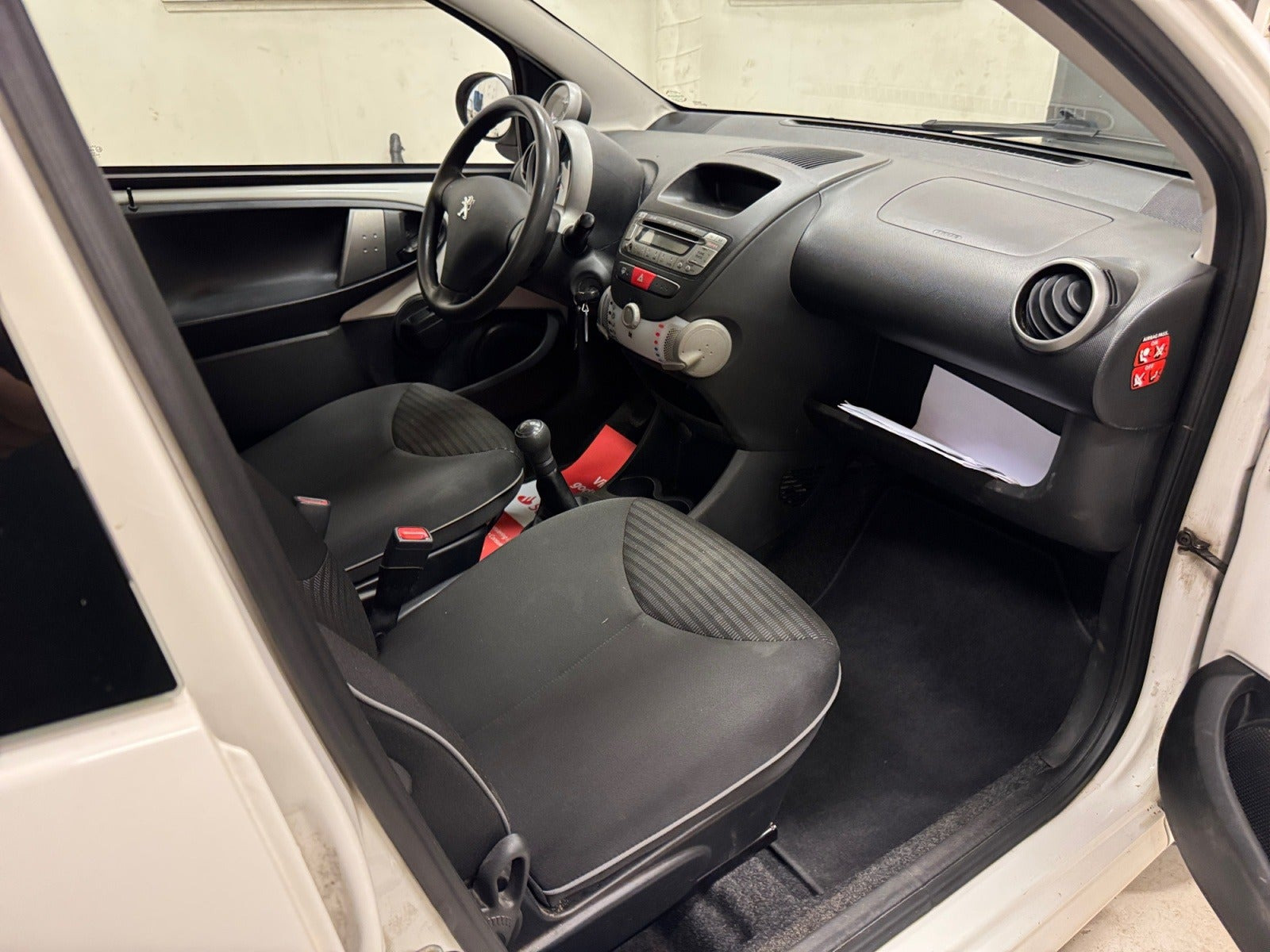 Hvid Peugeot 107 fra 2014