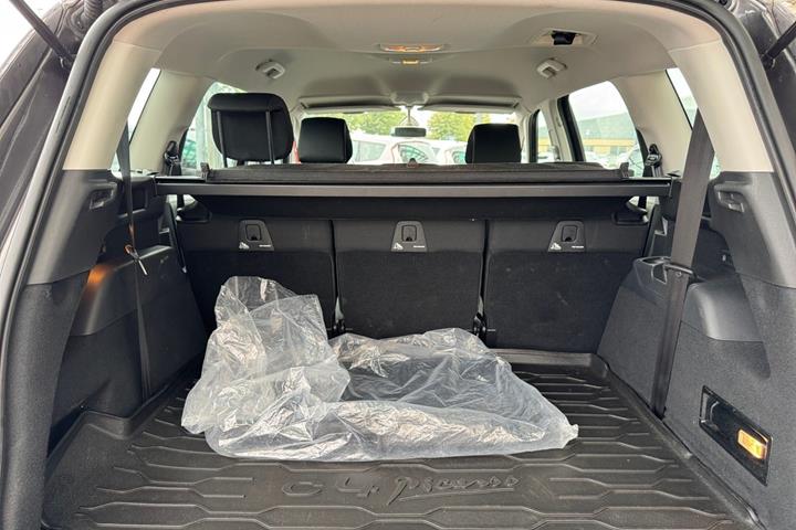 Grå Citroën Grand C4 Picasso fra 2018