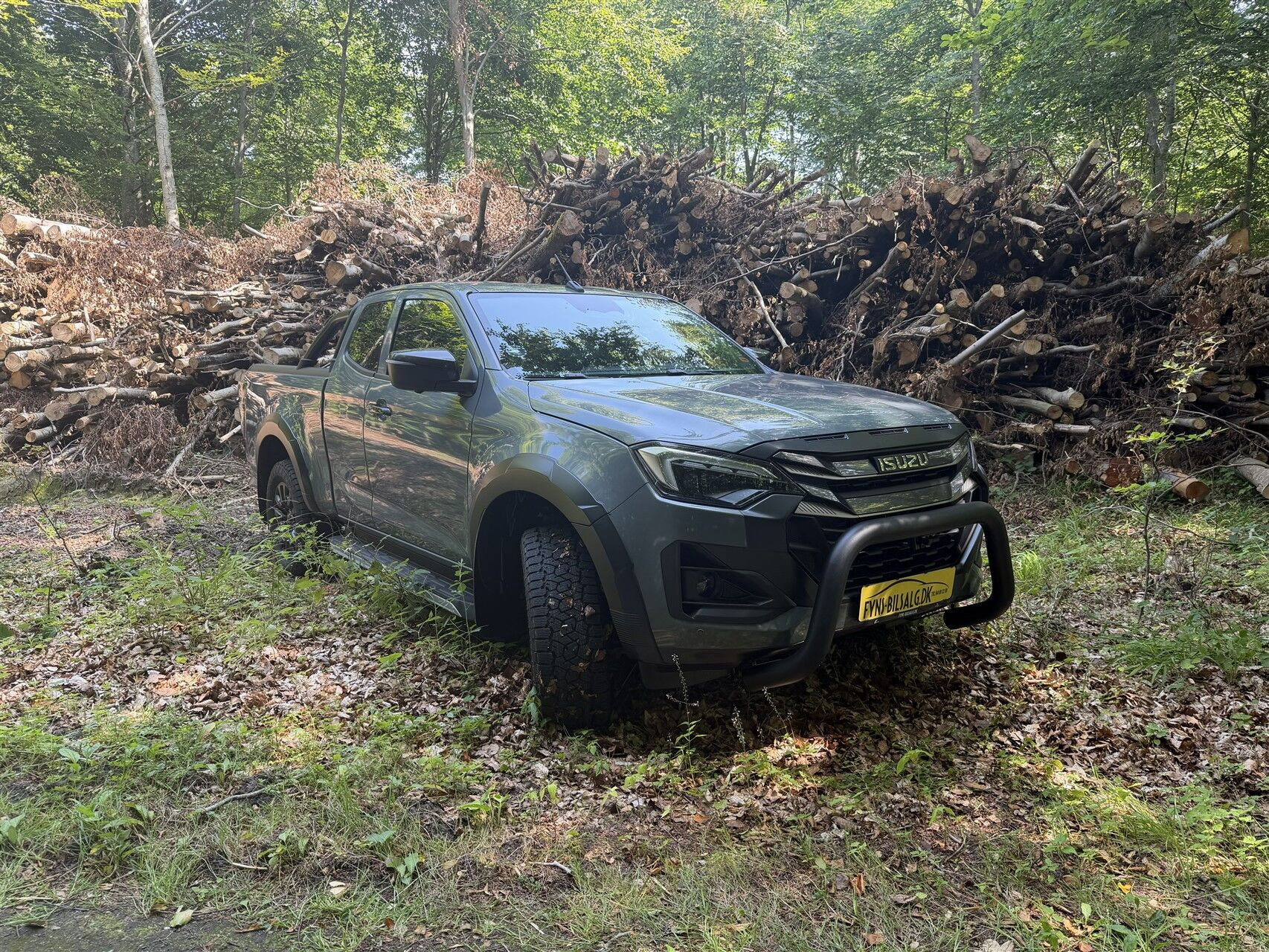 Sort Isuzu D-Max fra 2026