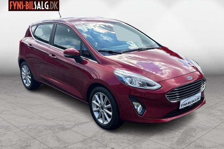 Rød Ford Fiesta fra 2019