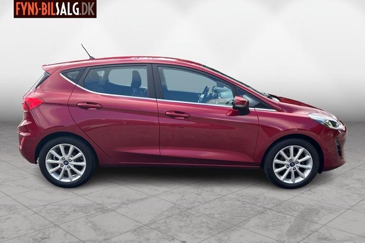 Rød Ford Fiesta fra 2019