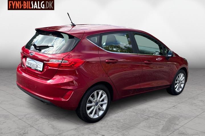 Rød Ford Fiesta fra 2019