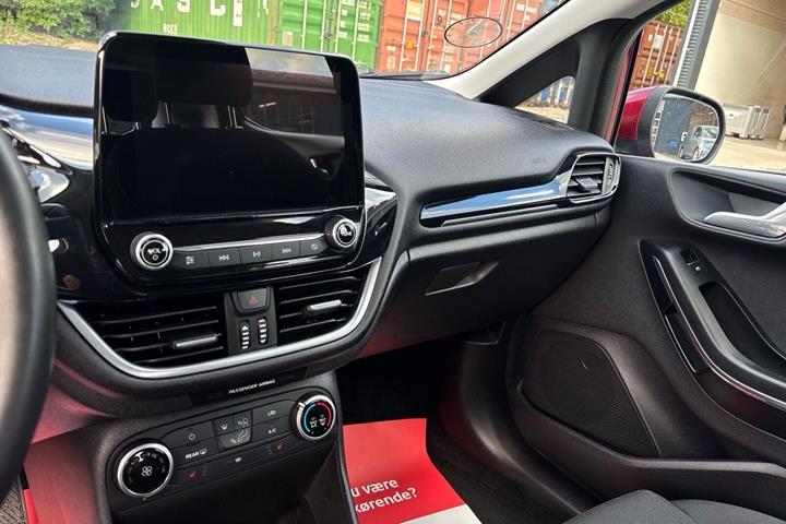 Rød Ford Fiesta fra 2019