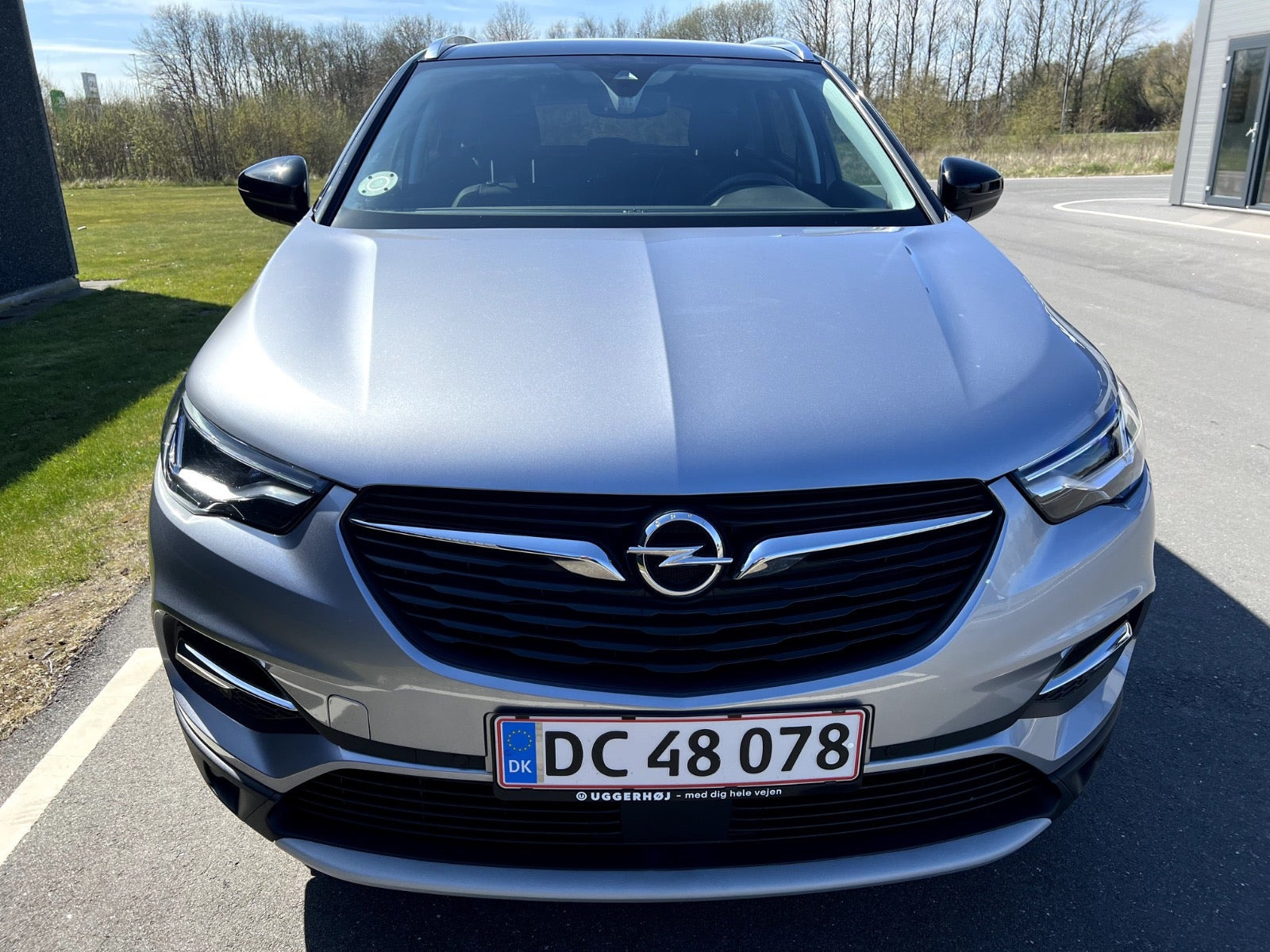 Sølv Opel Grandland X fra 2021