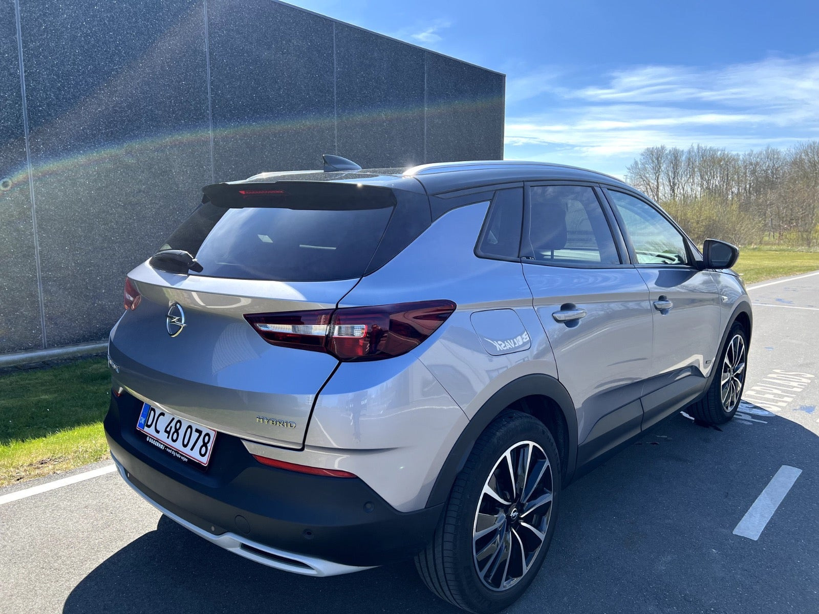 Sølv Opel Grandland X fra 2021