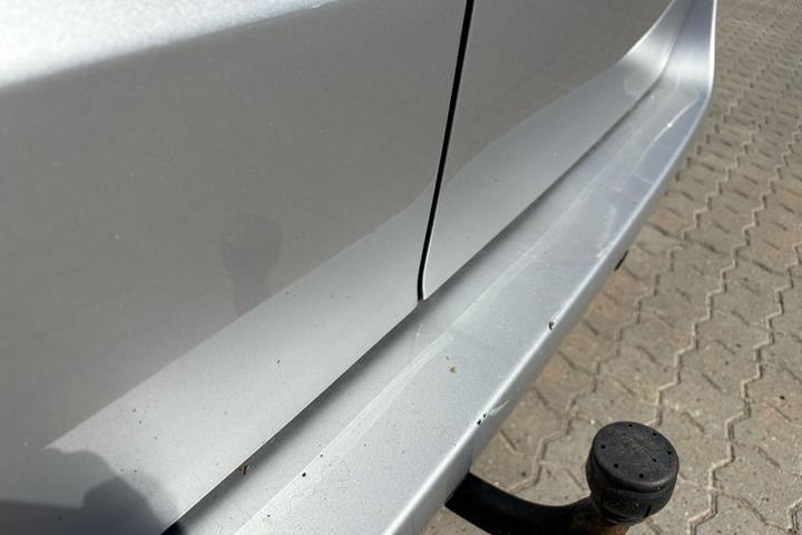 Sølv Mercedes Vito 116 fra 2021