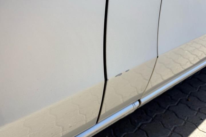 Sølv Mercedes Vito 116 fra 2021
