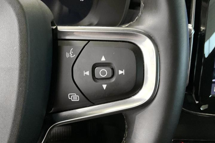 Sort Volvo XC40 fra 2023