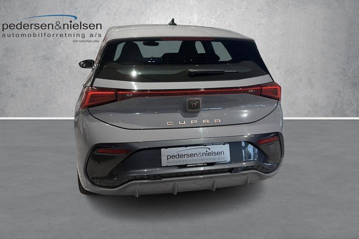 Grå Cupra Born fra 2024