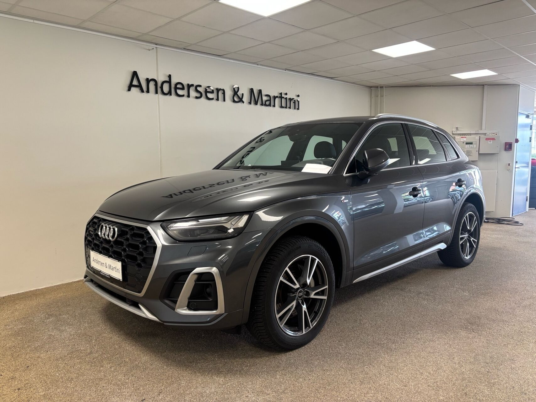 Audi Q5 2,0 50 TFSI e  Plugin-hybrid S Line Quattro S Tron 299HK 5d 7g Aut.