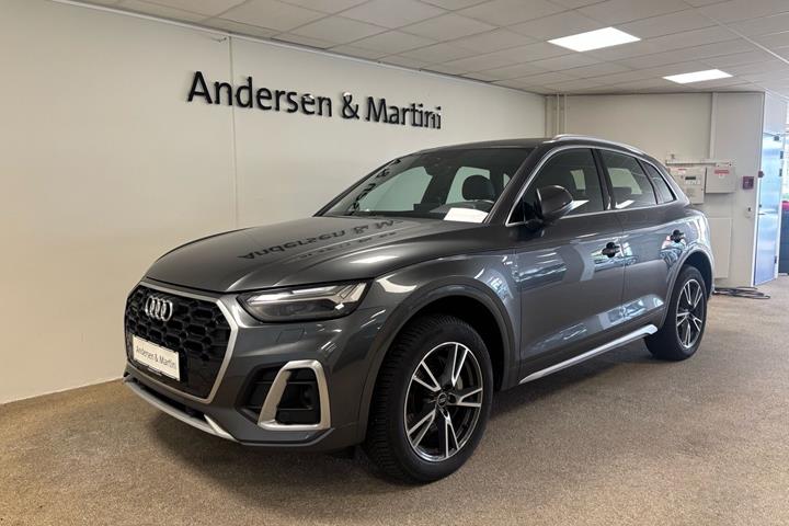 Grå Audi Q5 fra 2022