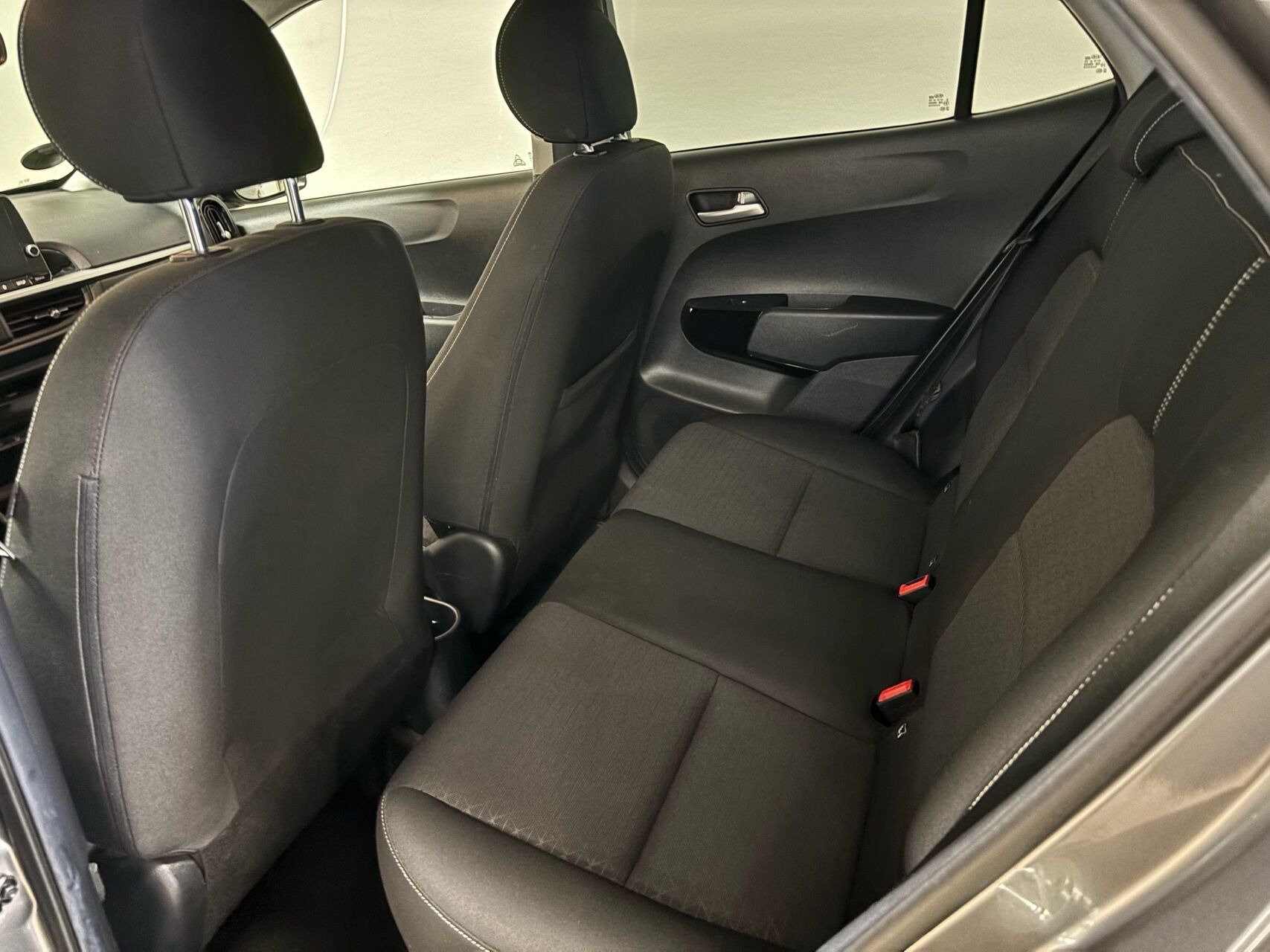 Grå Kia Picanto fra 2021