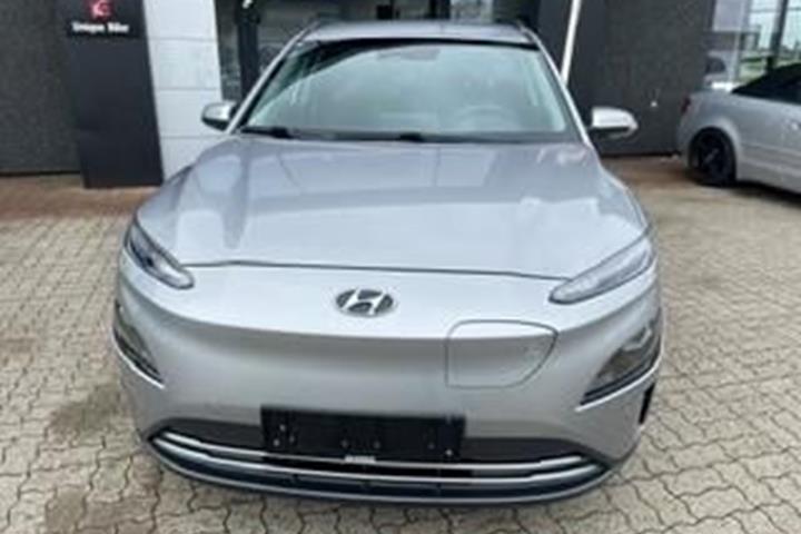 Sølv Hyundai Kona fra 2022