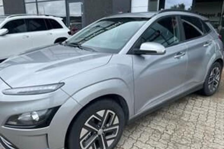 Sølv Hyundai Kona fra 2022