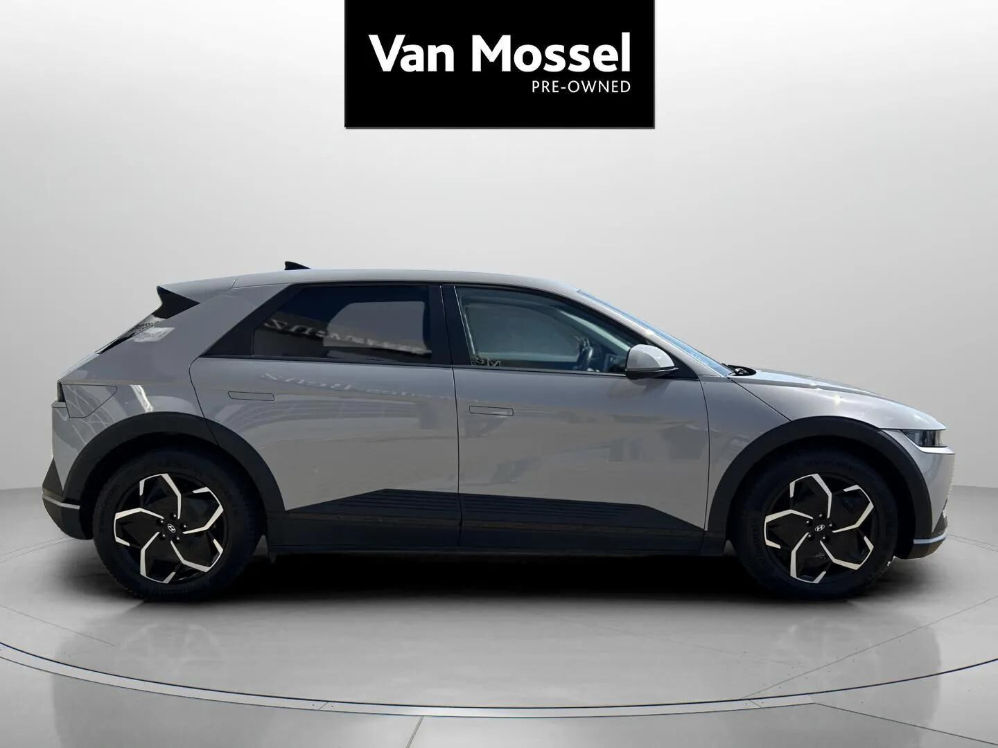 Sølv Hyundai Ioniq 5 fra 2023