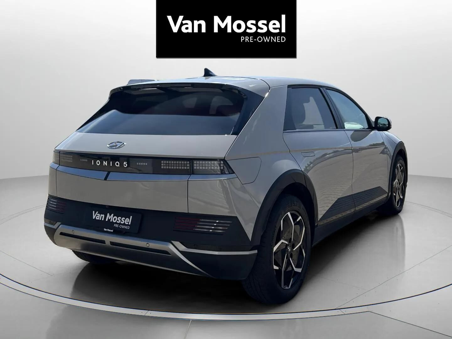 Sølv Hyundai Ioniq 5 fra 2023