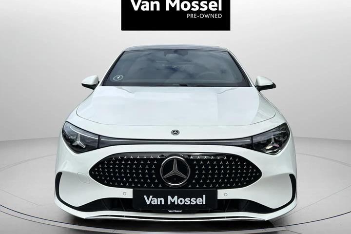 Hvid Mercedes CLA250+ fra 2026