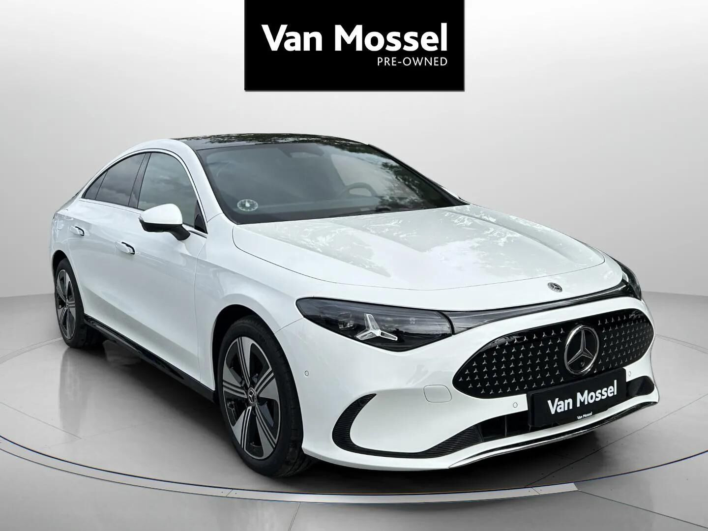 Hvid Mercedes CLA250+ fra 2026