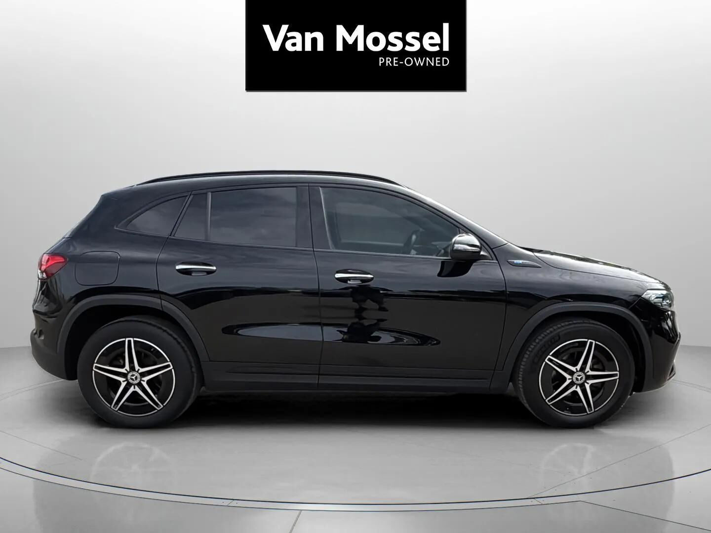 Sort Mercedes EQA250+ fra 2021