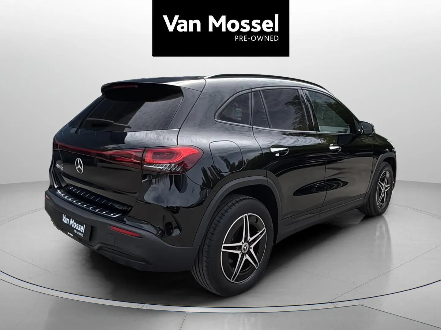 Sort Mercedes EQA250+ fra 2021