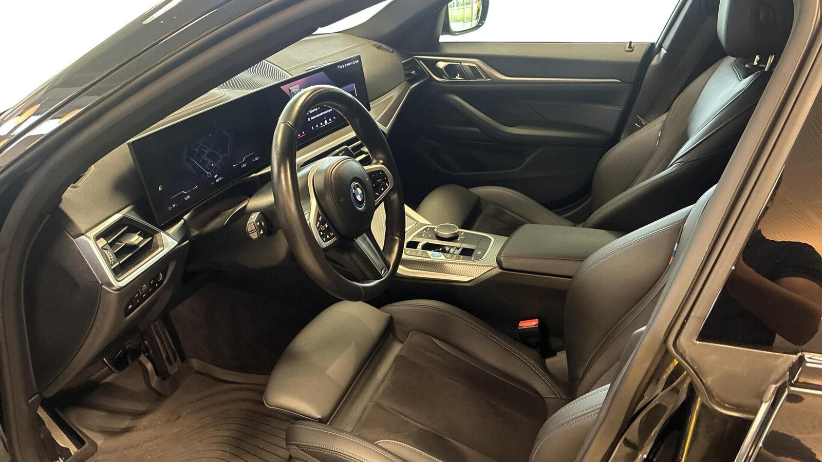 Sort BMW i4 fra 2024