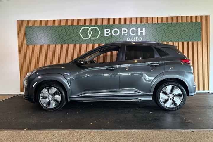Grå Hyundai Kona fra 2018