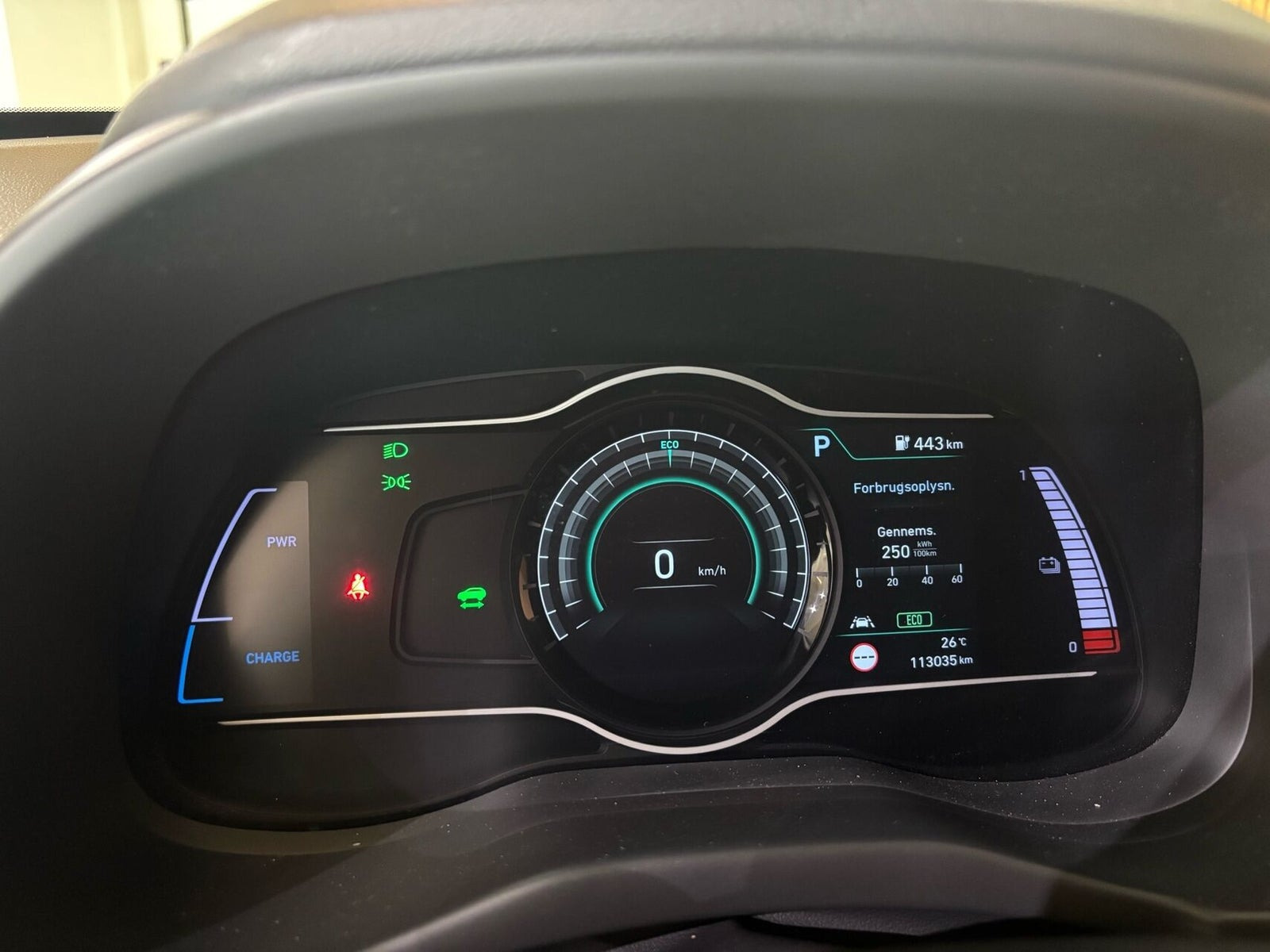 Grå Hyundai Kona fra 2018